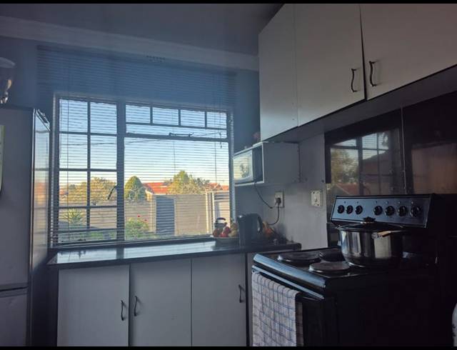 3 BEDROOM HOUSE FOR SALE IN ENNERDALE EXT 5